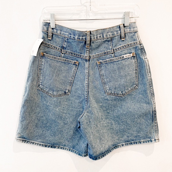 COPY - Bill Blass Vintage High Rise Jean Shorts Size 10 - Picture 8 of 9